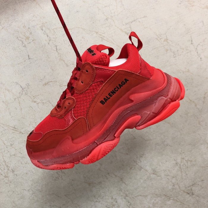 Balenciaga Mens Shoes Triple S Sneaker