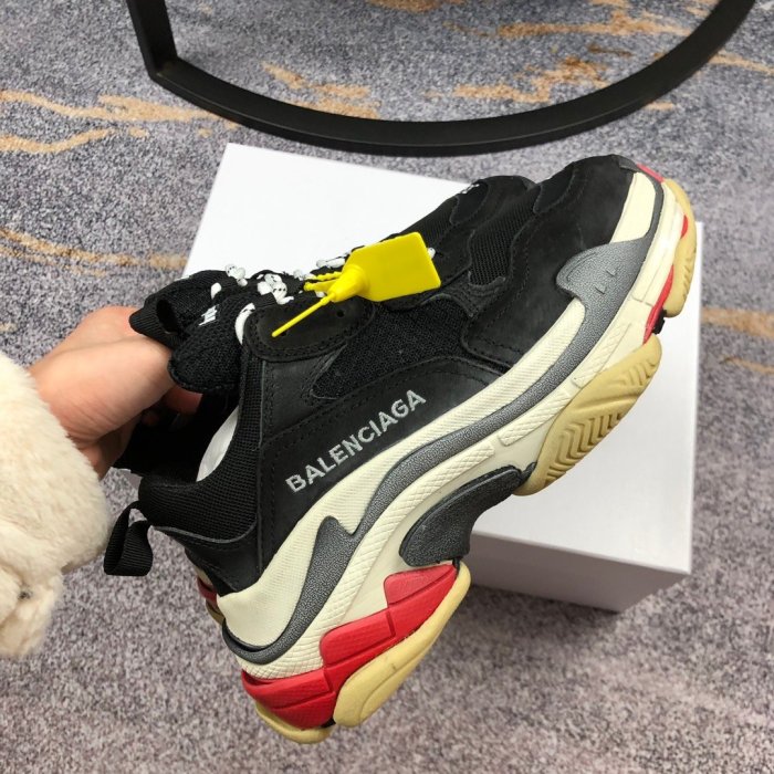 Balenciaga Mens Shoes Triple S Sneaker