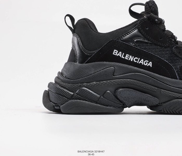 Balenciaga Womens Shoes Breathable Design Sneakers Luxury Brand Triple S Sneaker 3218H47