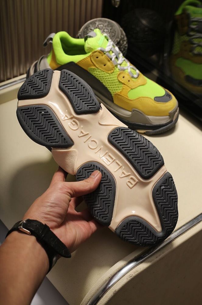 Balenciaga Womens Shoes Breathable Design Sneakers Luxury Brand Triple S Sneaker