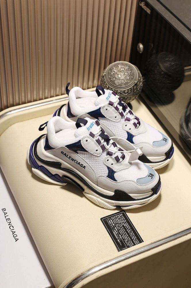 Balenciaga Womens Shoes Breathable Design Sneakers Luxury Brand Triple S Sneaker