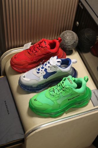Balenciaga Womens Shoes Breathable Design Sneakers Luxury Brand Triple S Sneaker