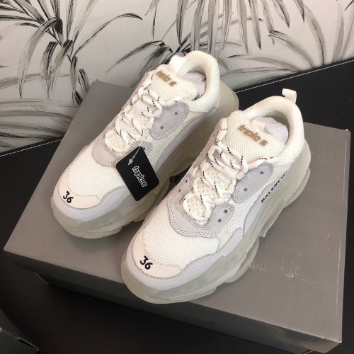 Balenciaga Mens Shoes Triple S Sneaker