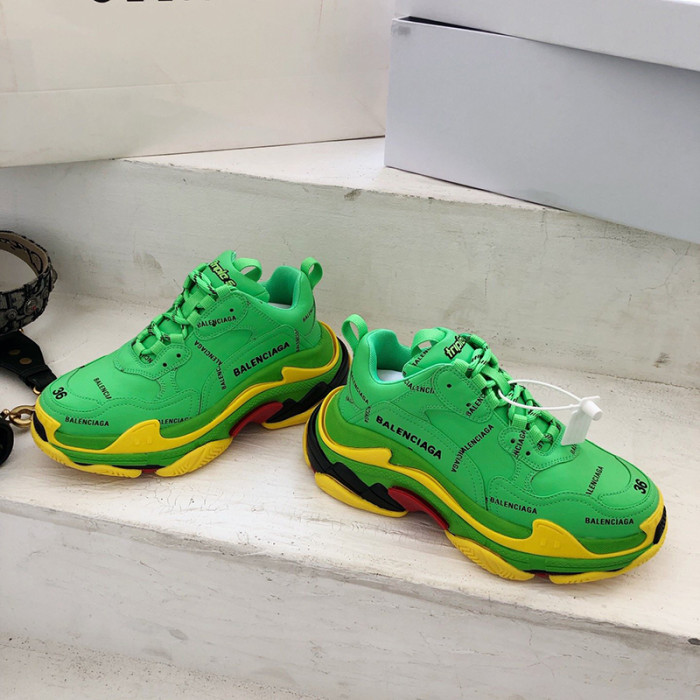 Balenciaga Mens Shoes Triple S Sneaker