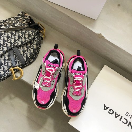 Balenciaga Mens Shoes Triple S Sneaker