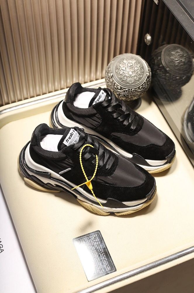 Balenciaga Womens Shoes Breathable Design Sneakers Luxury Brand Triple S Sneaker