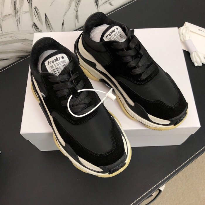 Balenciaga Mens Shoes Triple S Sneaker