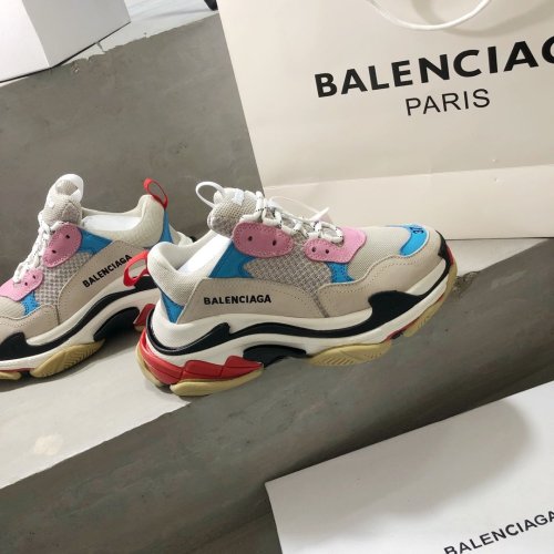 Balenciaga Mens Shoes Triple S Sneaker