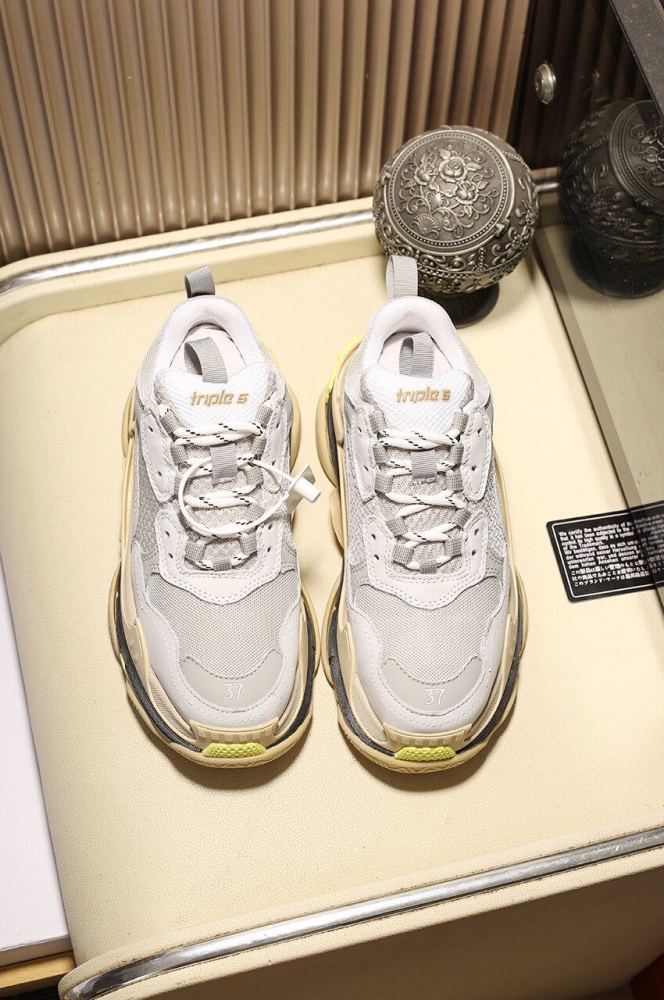 Balenciaga Womens Shoes Breathable Design Sneakers Luxury Brand Triple S Sneaker