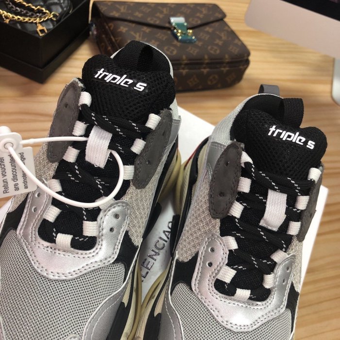 Balenciaga Womens Shoes Breathable Design Sneakers Luxury Brand Triple S Sneaker