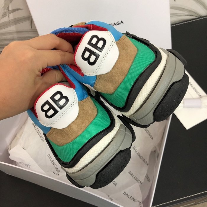 Balenciaga Womens Shoes Breathable Design Sneakers Luxury Brand Triple S Sneaker