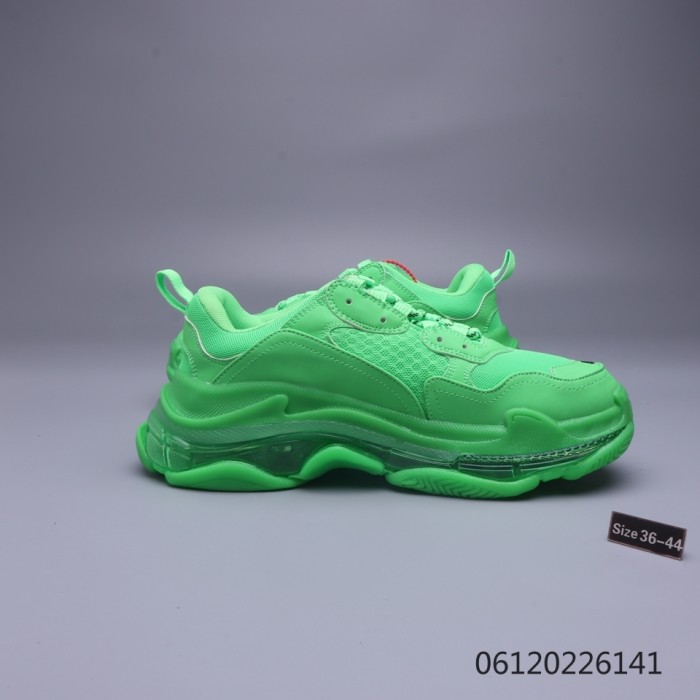 Balenciaga Mens Shoes Triple S Sneaker 06120226141