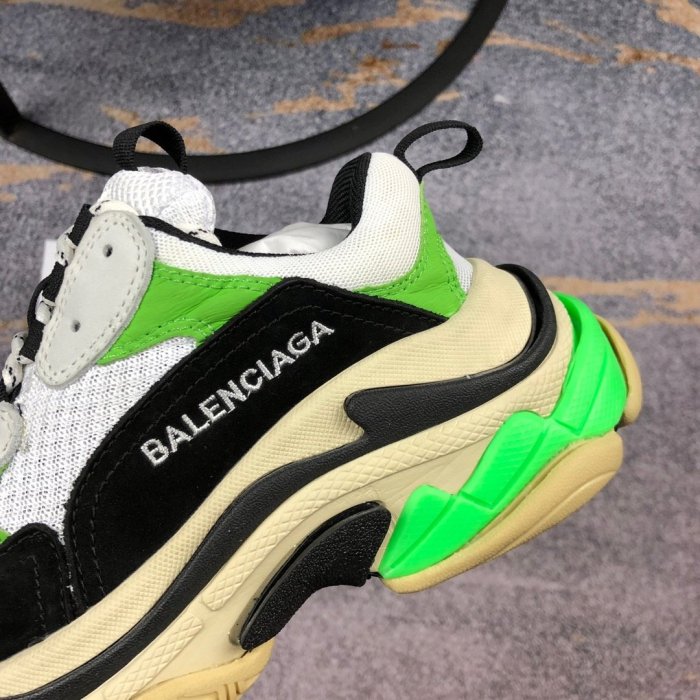 Balenciaga Womens Shoes Breathable Design Sneakers Luxury Brand Triple S Sneaker