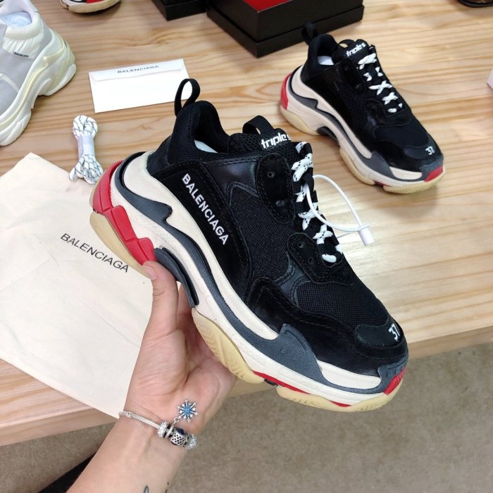 Balenciaga Womens Shoes Breathable Design Sneakers Luxury Brand Triple S Sneaker