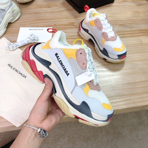 Balenciaga Womens Shoes Breathable Design Sneakers Luxury Brand Triple S Sneaker