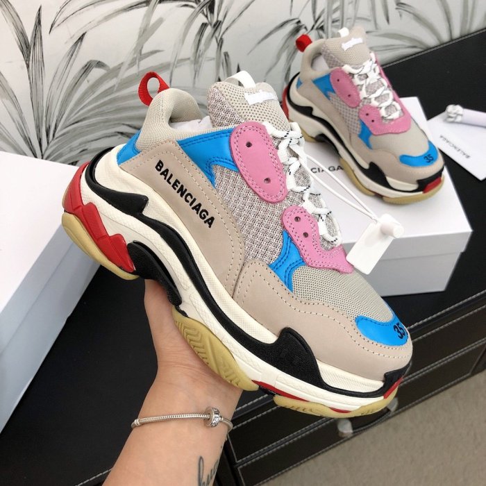 Balenciaga Mens Shoes Triple S Sneaker