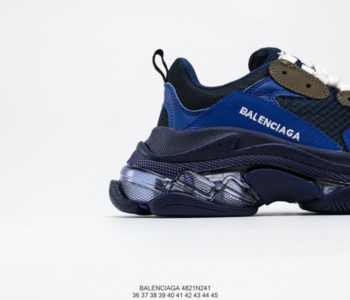 Balenciaga Mens Shoes Triple S Sneaker 4821N241