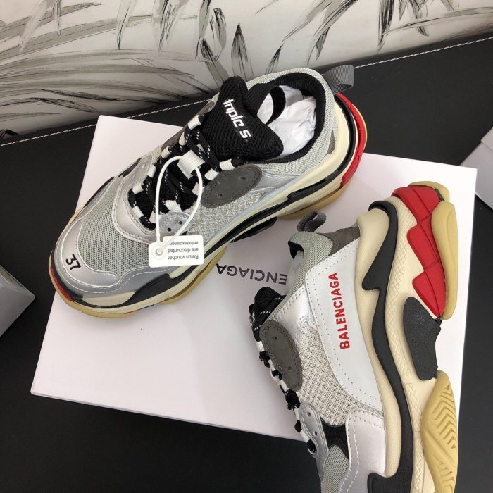 Balenciaga Mens Shoes Triple S Sneaker