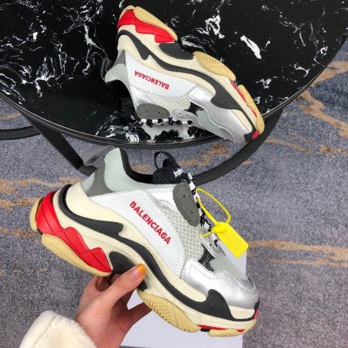 Balenciaga Womens Shoes Breathable Design Sneakers Luxury Brand Triple S Sneaker
