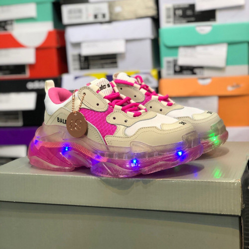 Balenciaga Womens Shoes Triple S Sneaker 014236912