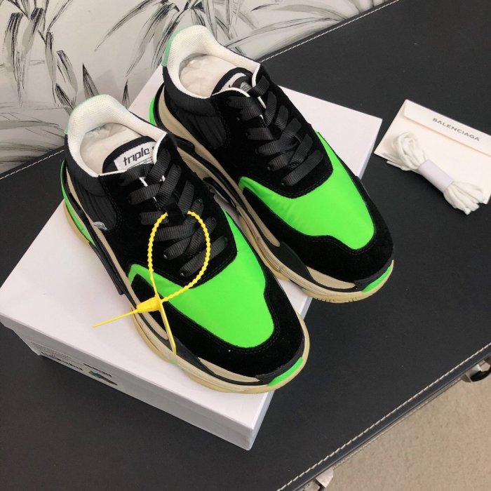 Balenciaga Womens Shoes Breathable Design Sneakers Luxury Brand Triple S Sneaker