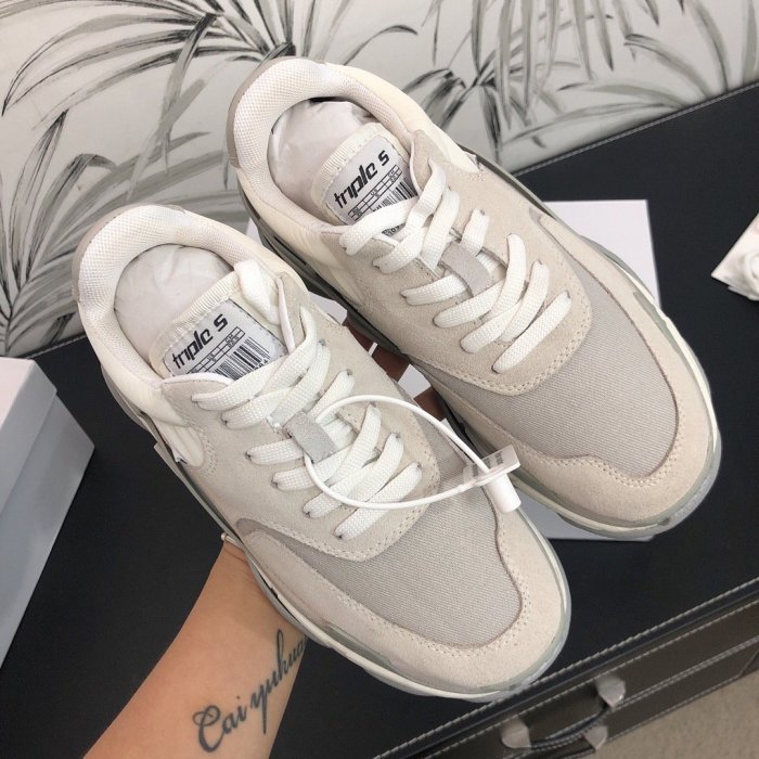Balenciaga Womens Shoes Breathable Design Sneakers Luxury Brand Triple S Sneaker