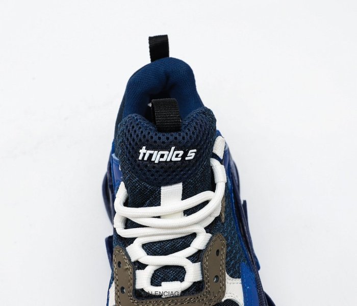 Balenciaga Mens Shoes Triple S Sneaker 4821N241