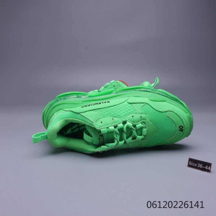 Balenciaga Mens Shoes Triple S Sneaker 06120226141