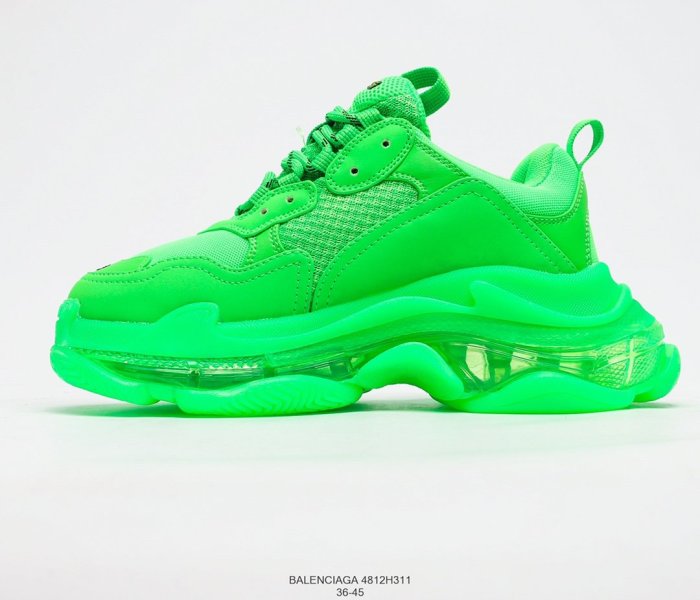 Balenciaga Mens Shoes Triple S Sneaker 4812H311