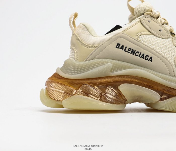 Balenciaga Mens Shoes Triple S Sneaker 4812H311