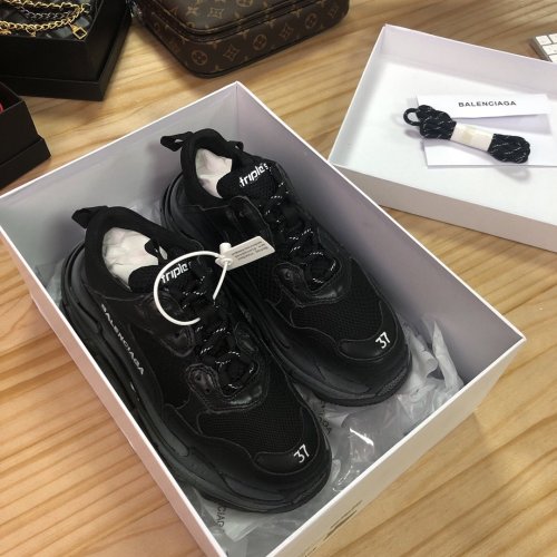 Balenciaga Womens Shoes Breathable Design Sneakers Luxury Brand Triple S Sneaker