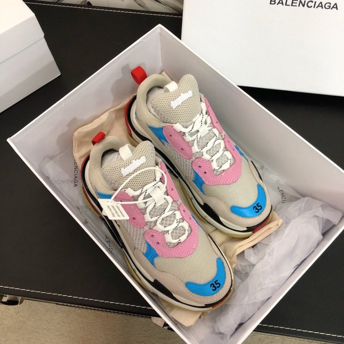 Balenciaga Mens Shoes Triple S Sneaker