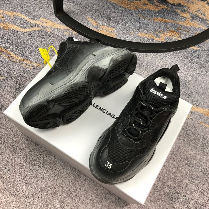 Balenciaga Womens Shoes Breathable Design Sneakers Luxury Brand Triple S Sneaker