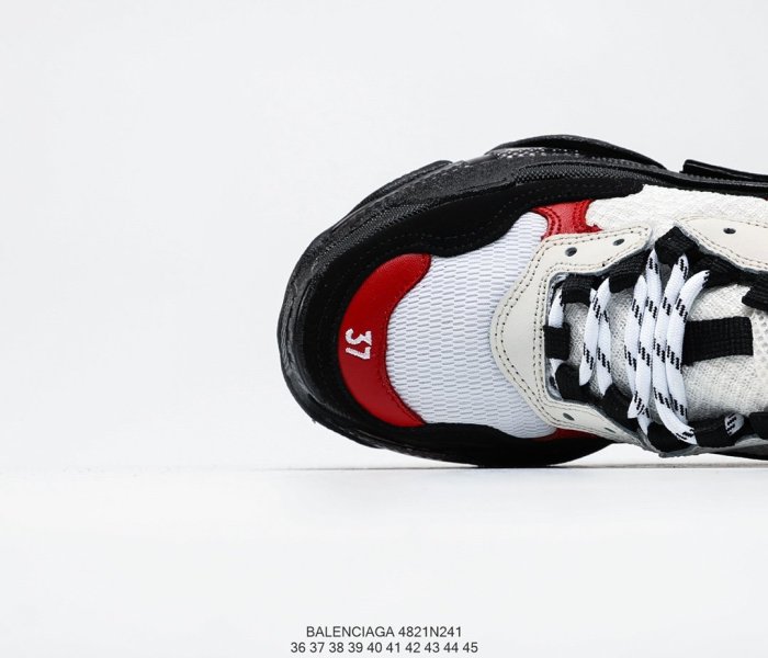 Balenciaga Mens Shoes Triple S Sneaker 4821N241