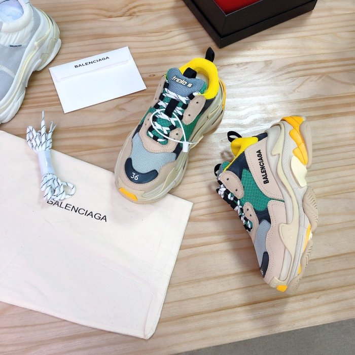 Balenciaga Womens Shoes Breathable Design Sneakers Luxury Brand Triple S Sneaker