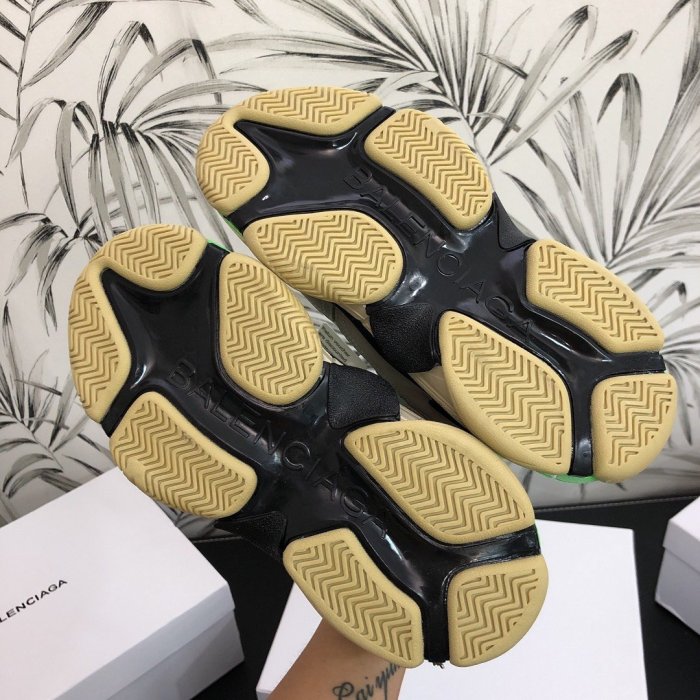 Balenciaga Mens Shoes Triple S Sneaker