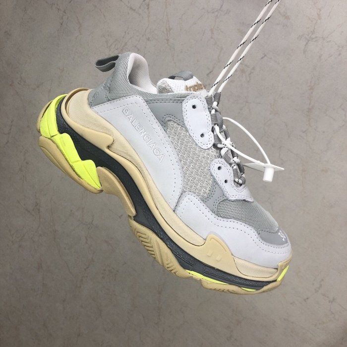 Balenciaga Womens Shoes Breathable Design Sneakers Luxury Brand Triple S Sneaker