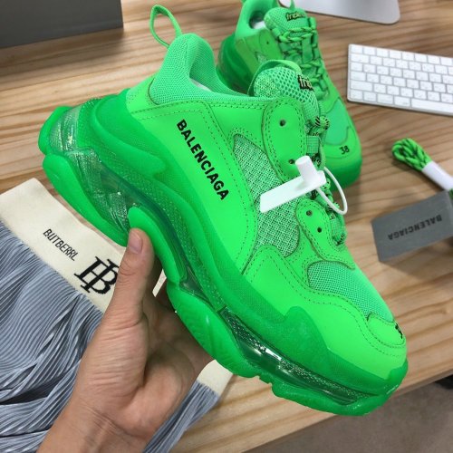 Balenciaga Mens Shoes Triple S Sneaker