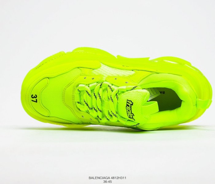 Balenciaga Mens Shoes Triple S Sneaker 4812H311
