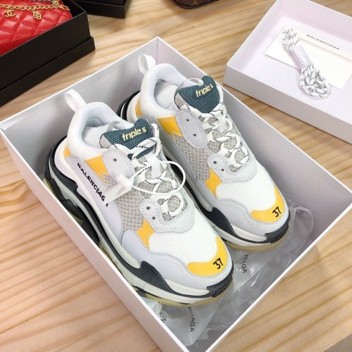 Balenciaga Womens Shoes Breathable Design Sneakers Luxury Brand Triple S Sneaker