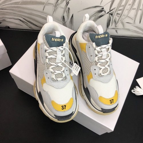 Balenciaga Mens Shoes Triple S Sneaker