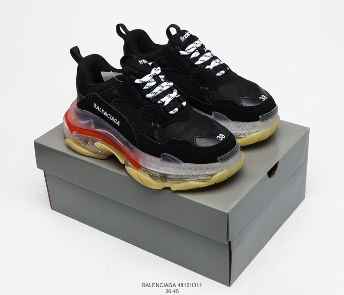 Balenciaga Mens Shoes Triple S Sneaker 4812H311