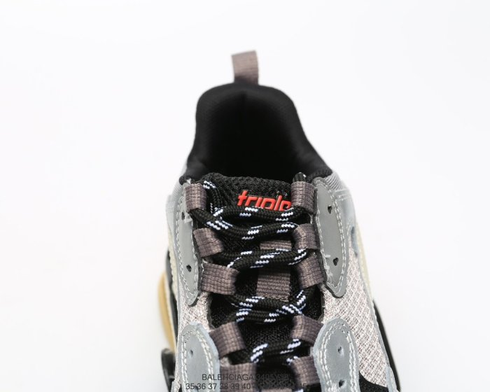 Balenciaga Men Womens Shoes Triple S Sneaker 3405Y38