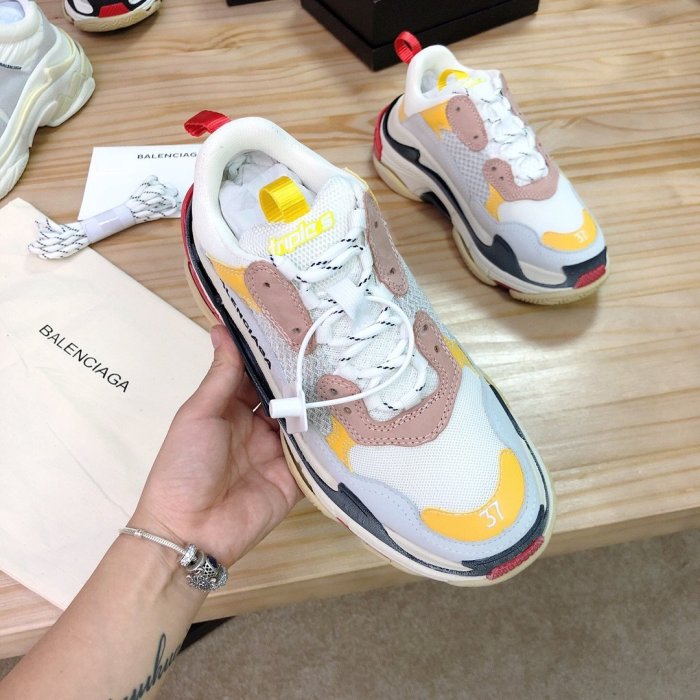 Balenciaga Womens Shoes Breathable Design Sneakers Luxury Brand Triple S Sneaker