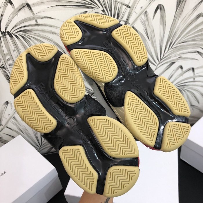 Balenciaga Mens Shoes Triple S Sneaker