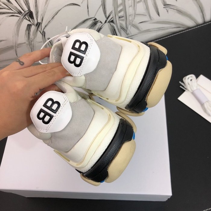 Balenciaga Womens Shoes Breathable Design Sneakers Luxury Brand Triple S Sneaker