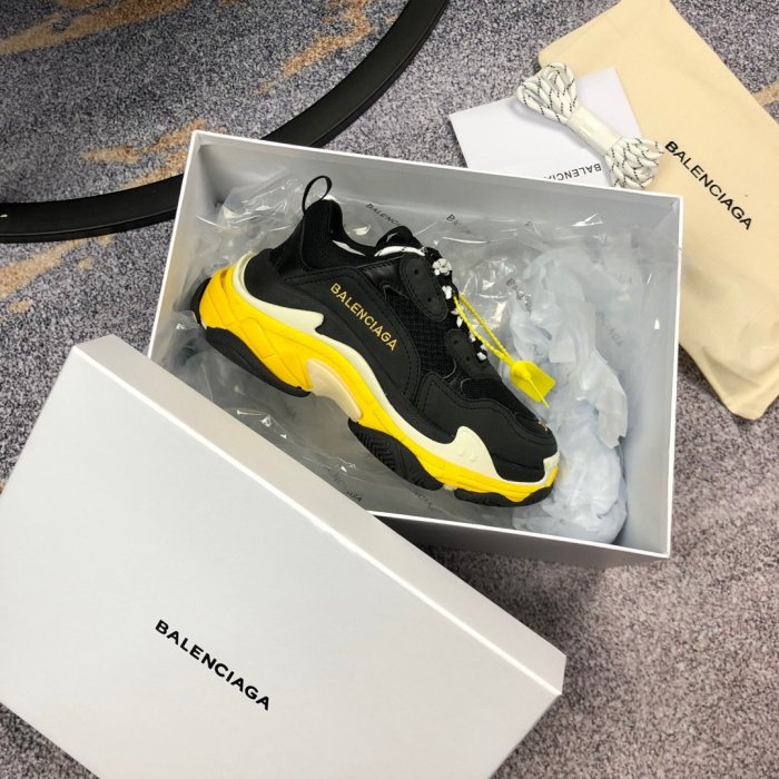 Balenciaga Womens Shoes Breathable Design Sneakers Luxury Brand Triple S Sneaker