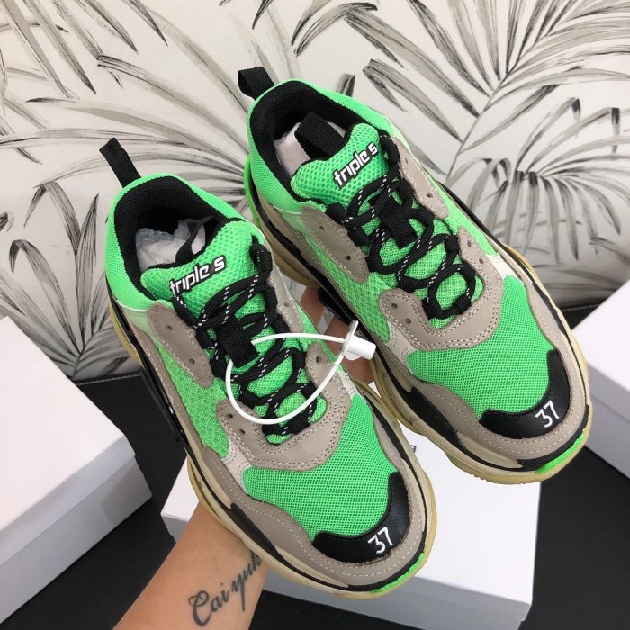 Balenciaga Mens Shoes Triple S Sneaker