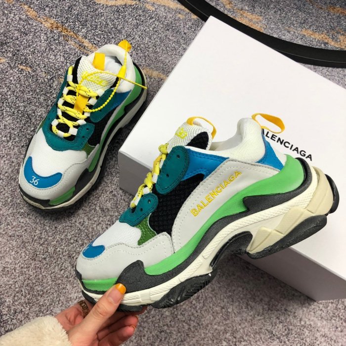 Balenciaga Womens Shoes Breathable Design Sneakers Luxury Brand Triple S Sneaker