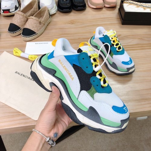 Balenciaga Womens Shoes Breathable Design Sneakers Luxury Brand Triple S Sneaker